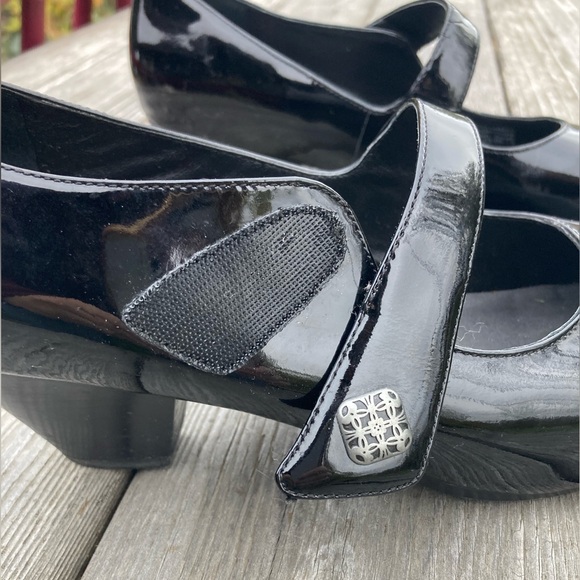 DANSKO Betty Patent Leather Mary Jane Heel Size 39 - Picture 4 of 8